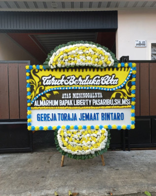 Papan Bunga Duka di Batu Sopang